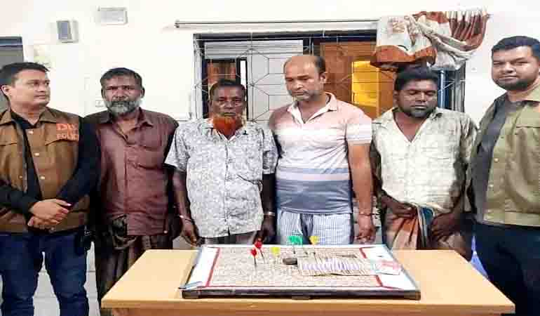 গ্রাহক সেবা পক্ষ উদযাপনে বেতাগীতে বৃক্ষরোপণ ও পুরস্কার বিতরণ অনুষ্ঠান