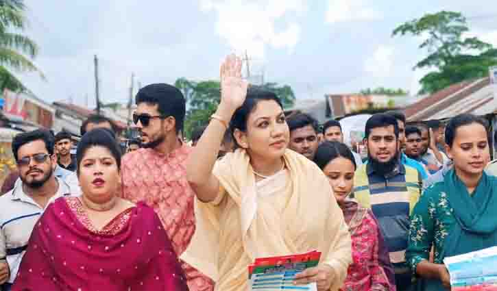 উজিরপুরে ভয়াবহ অগ্নিকাণ্ডে ১০ দোকান ভস্মীভূত, অর্ধকোটি টাকার ক্ষতি